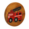 Vielseitiger Kinderhocker aus Massivholz für kleine Feuerwehrfans